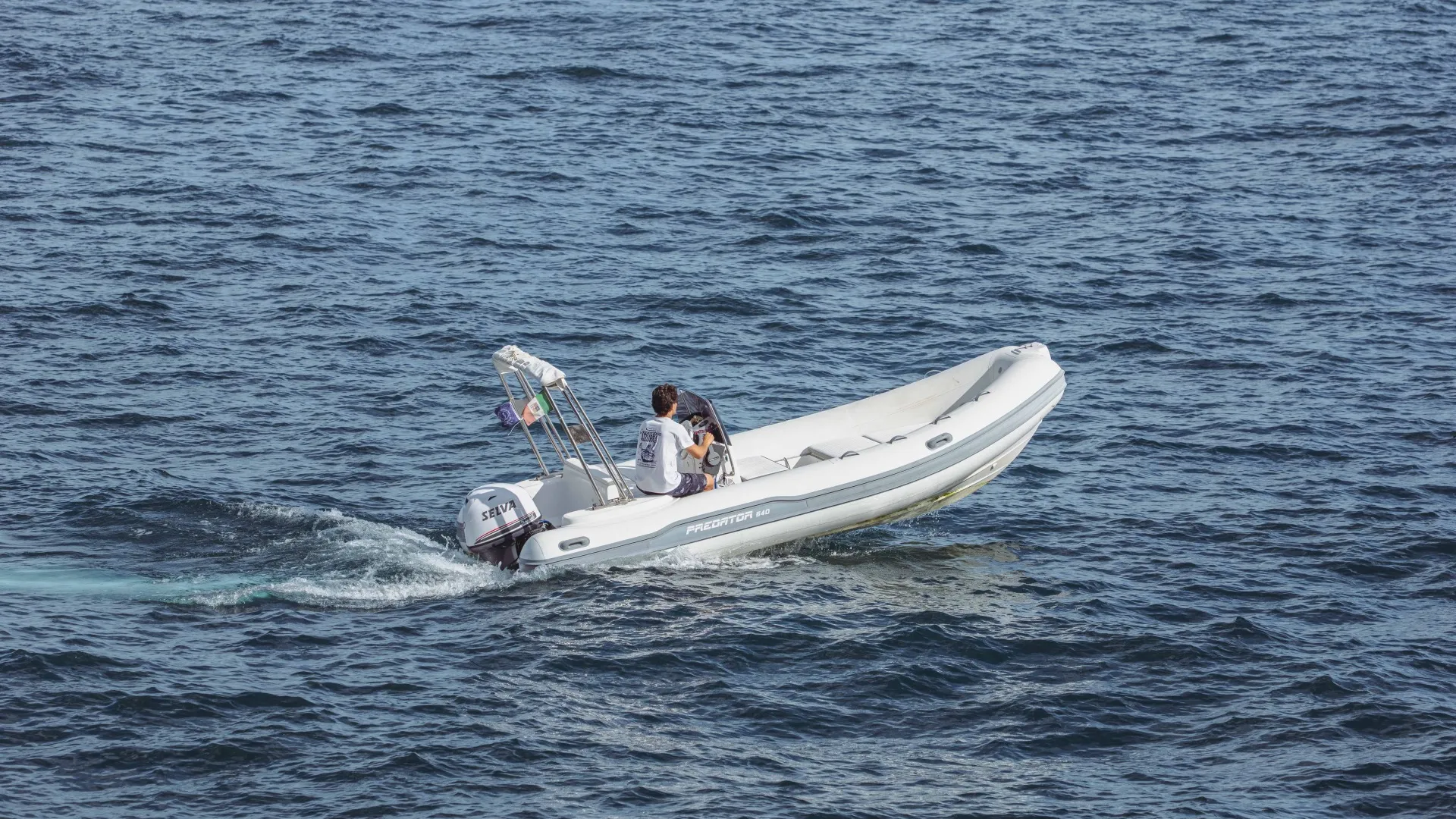 RIB 18ft Predator-1