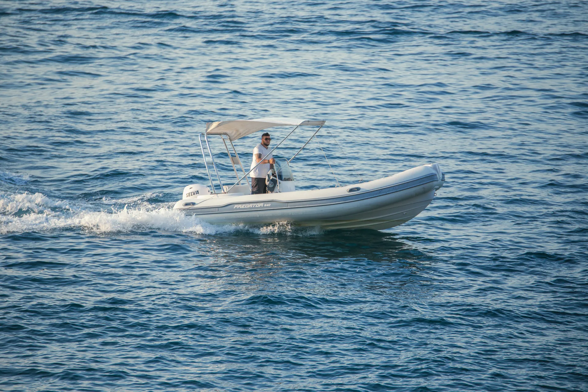 RIB 18ft Predator