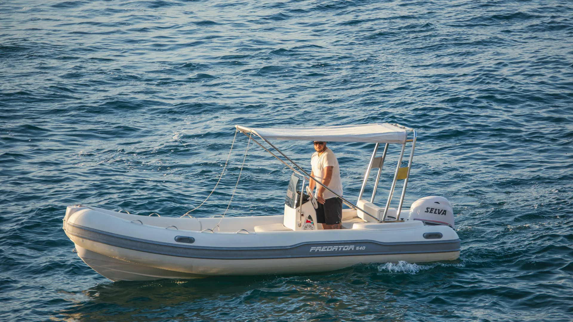 RIB 18ft Predator-1